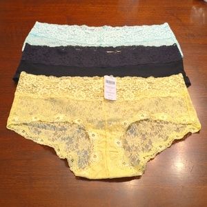 Lot of Soma Cheeky boyshorts